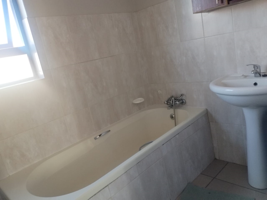 4 Bedroom Property for Sale in Waterkloof North West